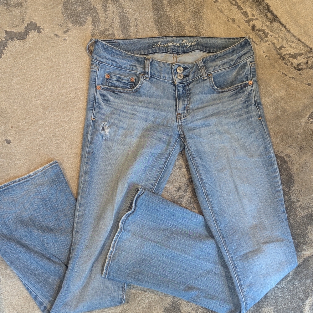 American Eagle Outfitters Women's Light Blue Jeans